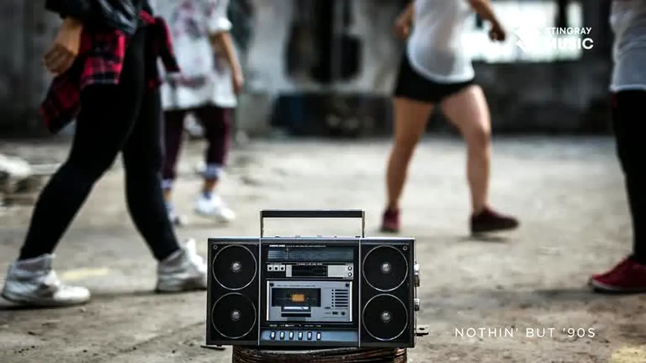 Nothin' But 90s live