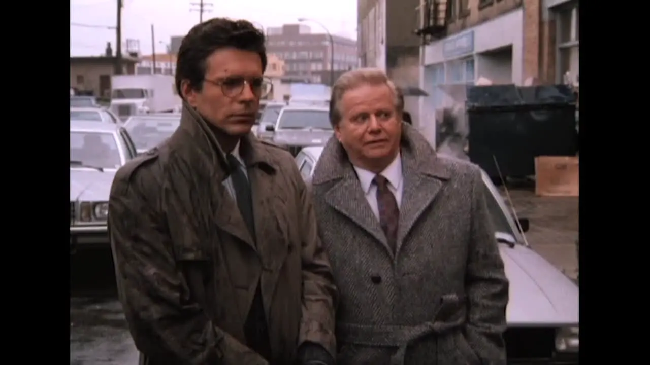 Pluto TV Retro Crime Drama live
