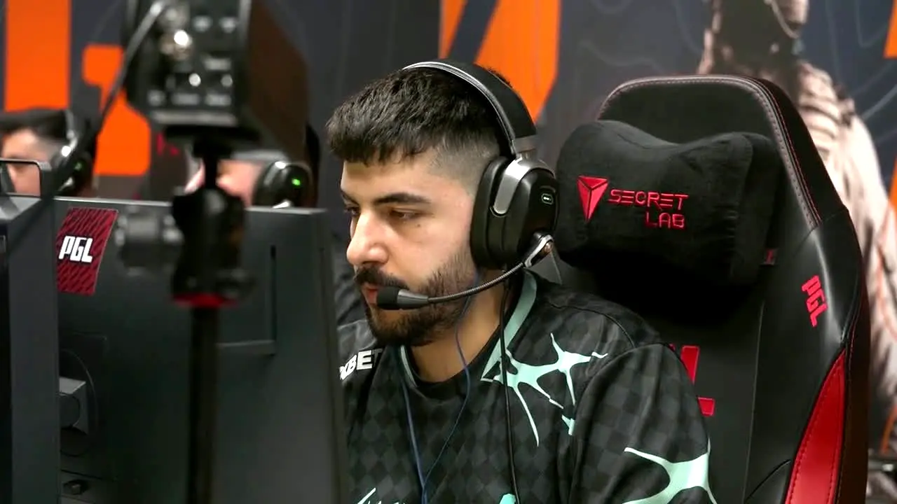 Retake E-sport Live live