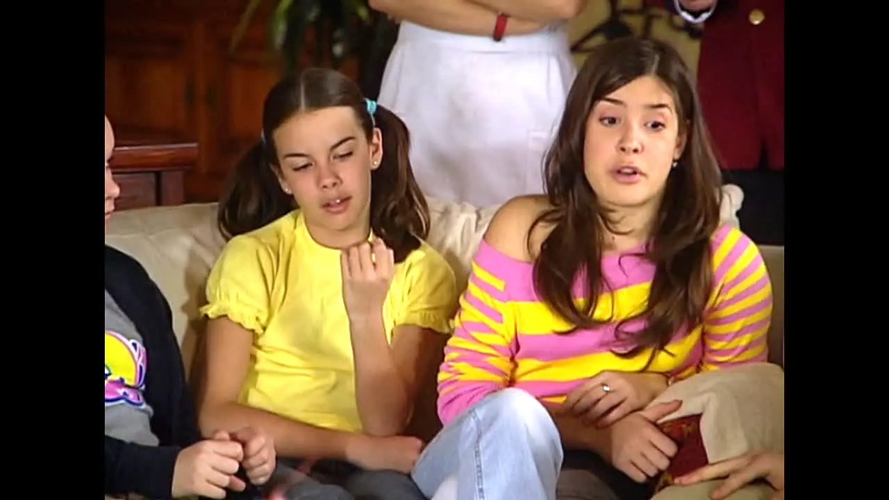 Ana y los 7 live