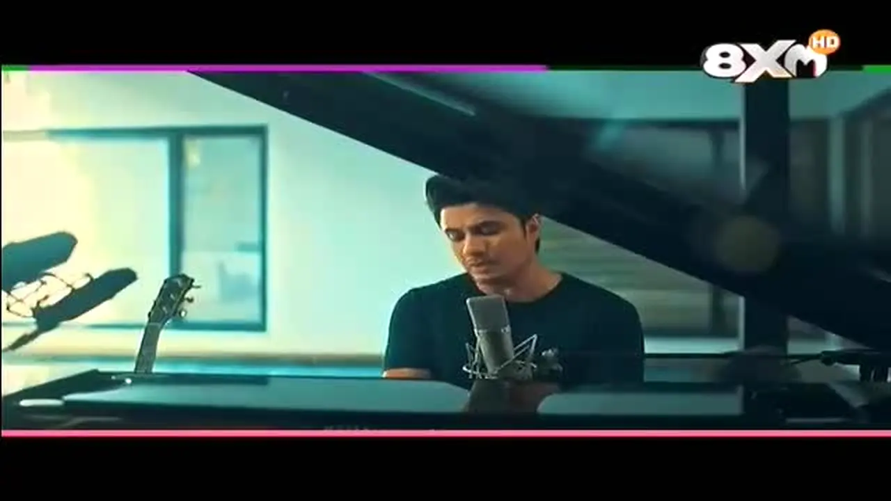 8XM — прямой эфир
