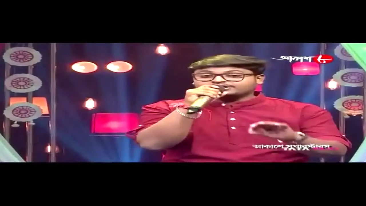 Aakaash Aath ao vivo