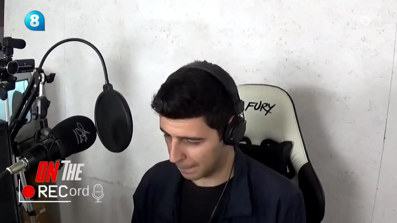 Channel 8 in diretta