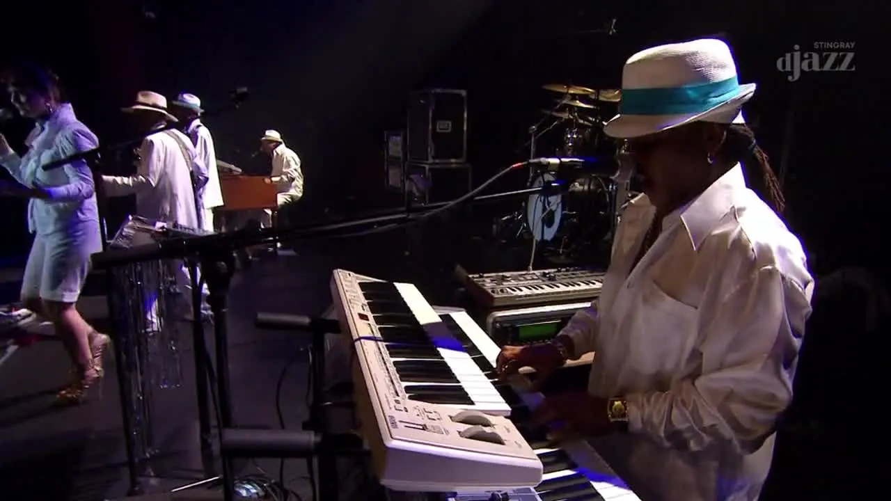 Stingray DJAZZ live