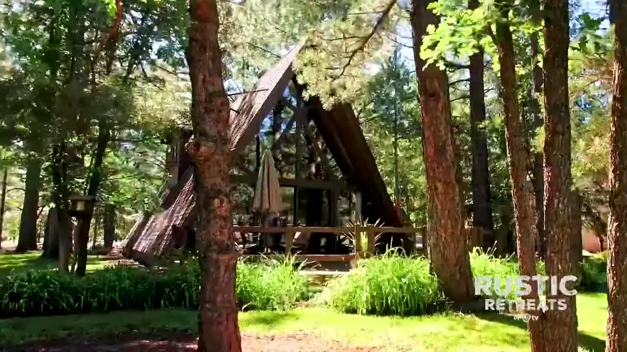 Rustic Retreats live