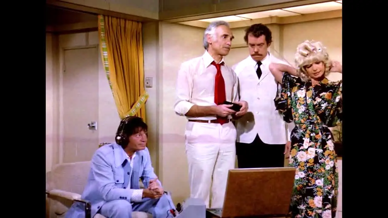 Love Boat live