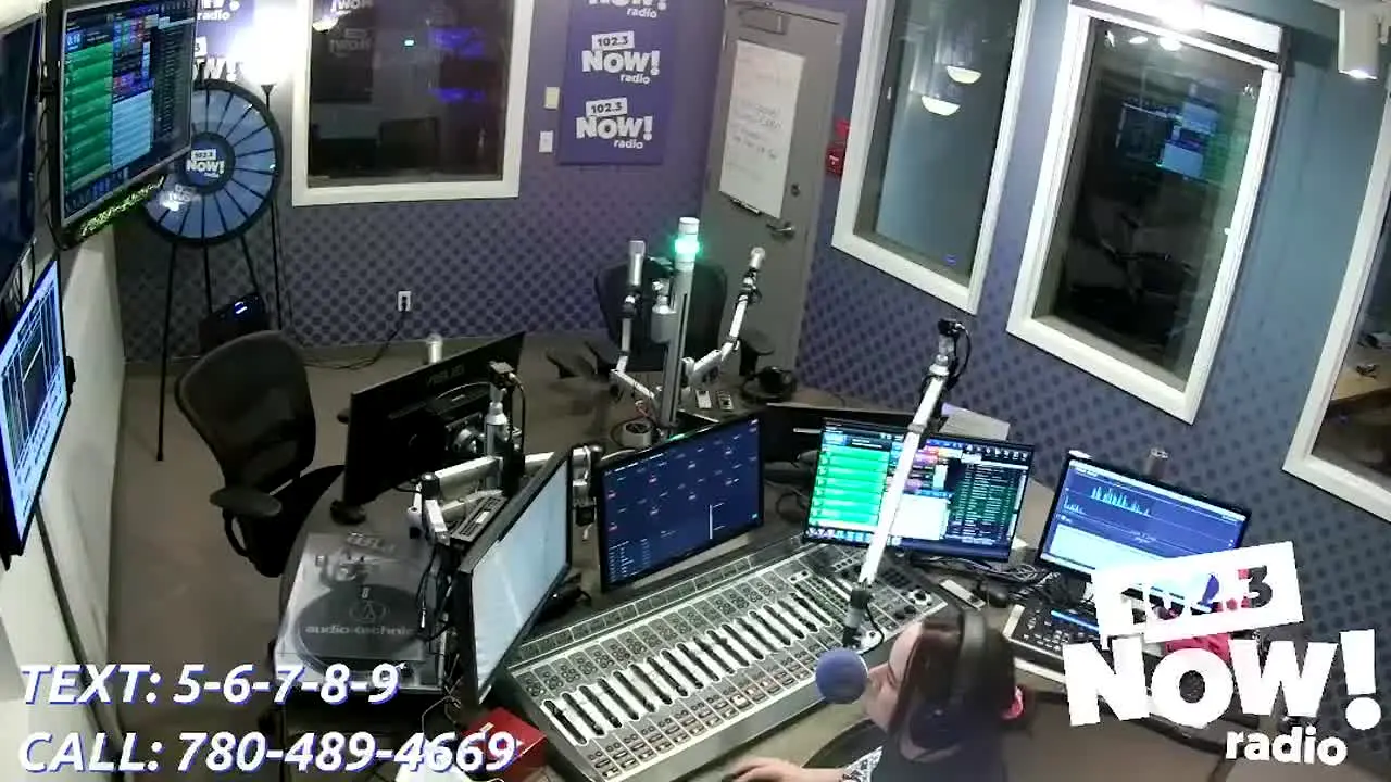 CKNO-FM live