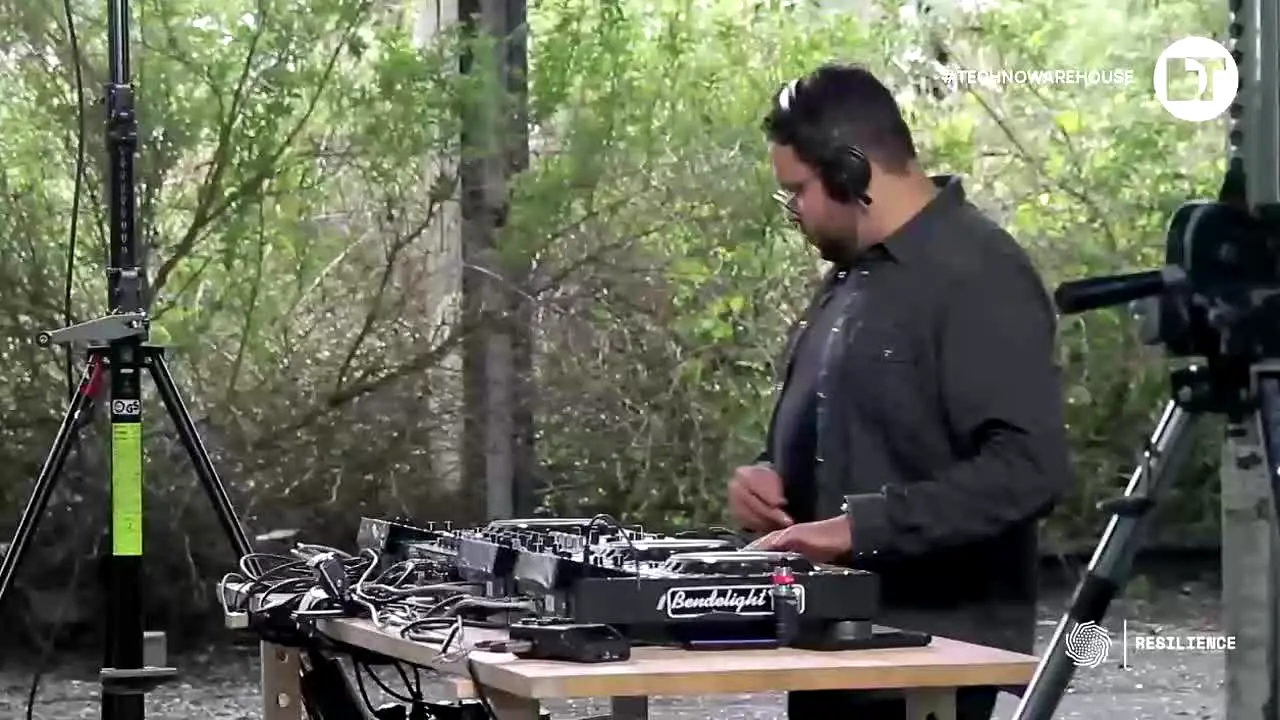 DanceTV Techno Warehouse in diretta