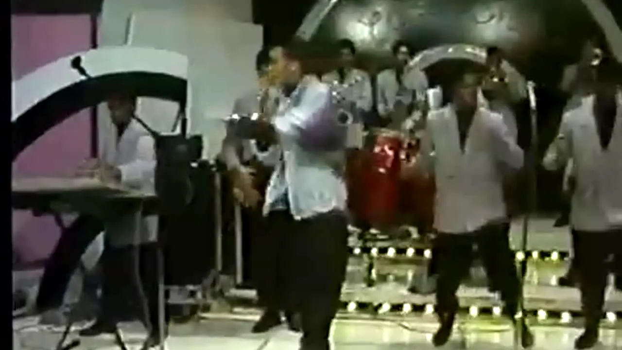 Elias Pina TV live