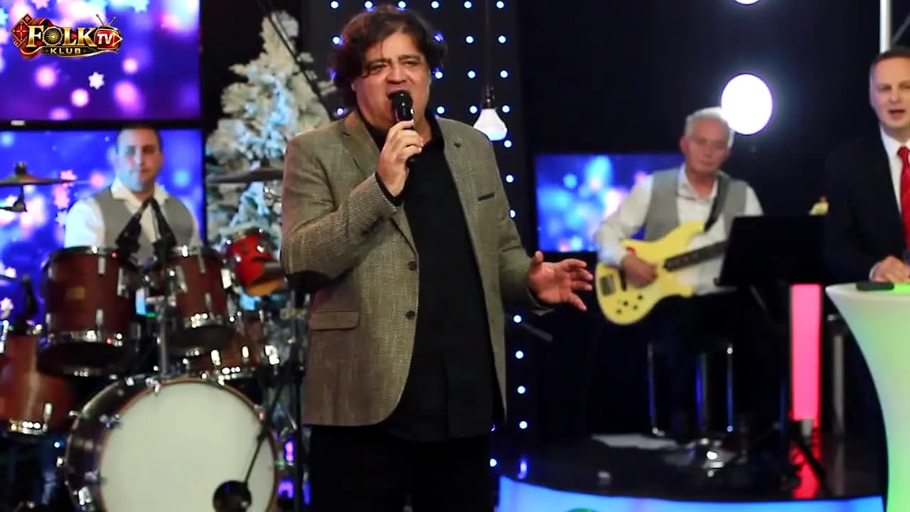 Folk Club TV live