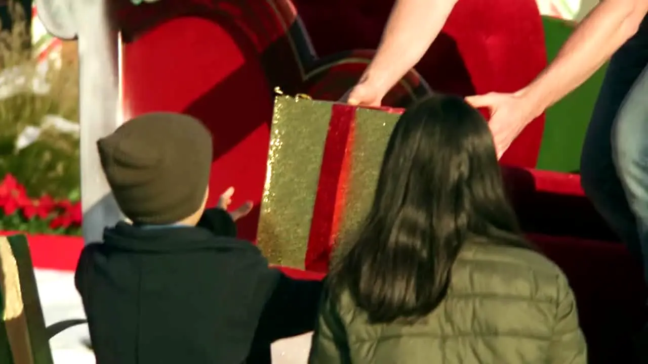 Pluto TV Christmas — прямой эфир