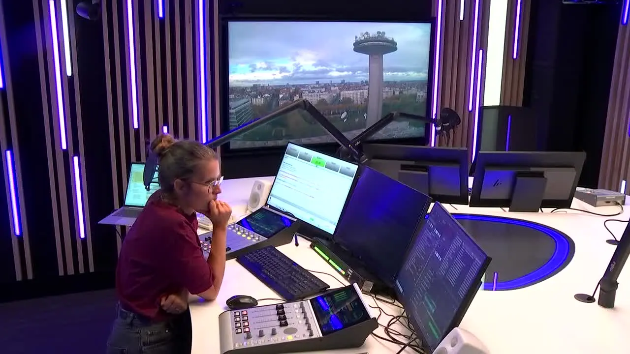 Radio 1 live