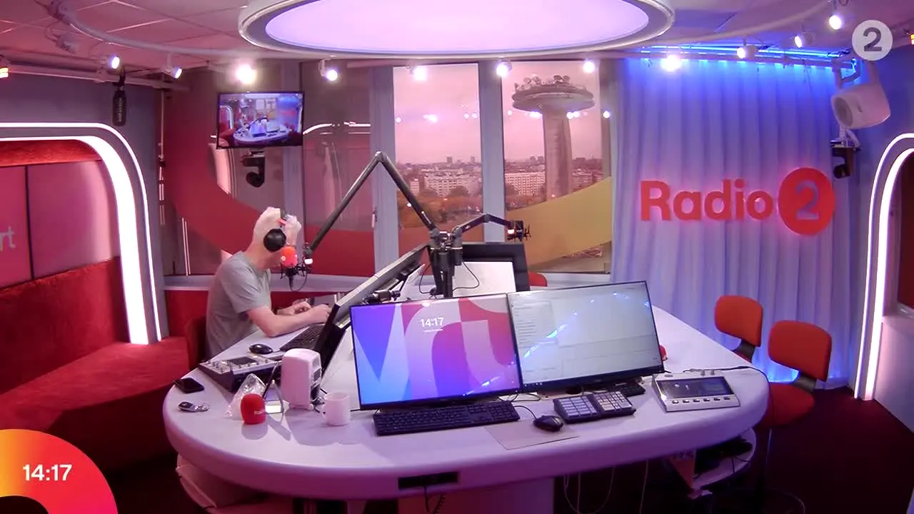 Radio 2 live