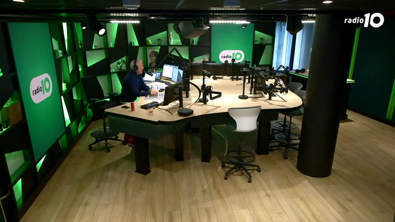 Radio 10 in diretta