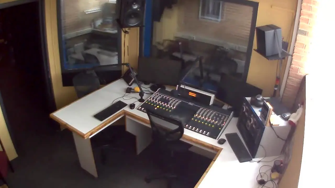 Radio 350 live