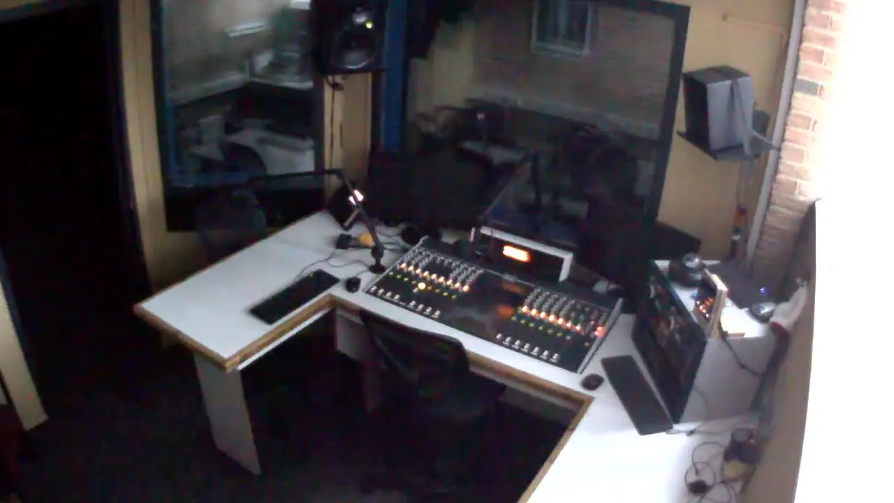 Radio 350 in diretta