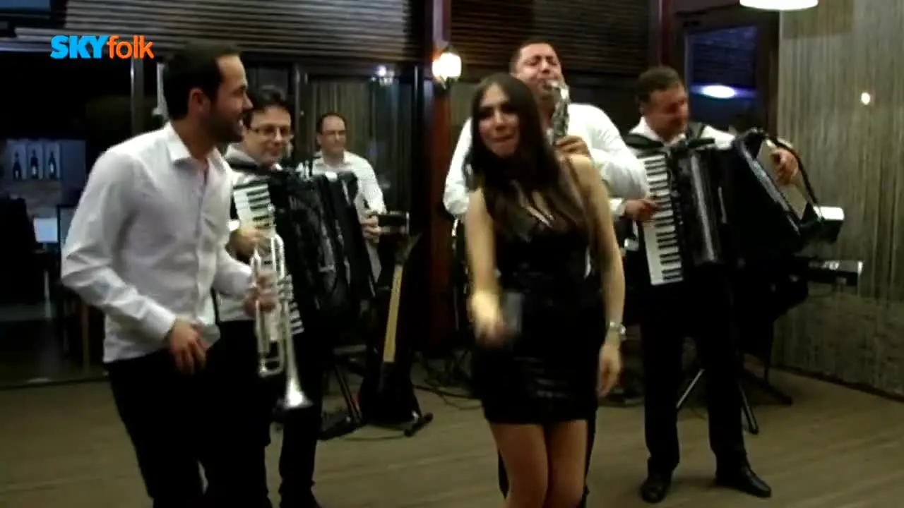 Sky Folk live