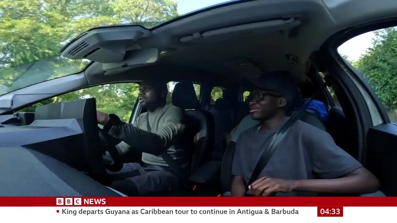 BBC News live