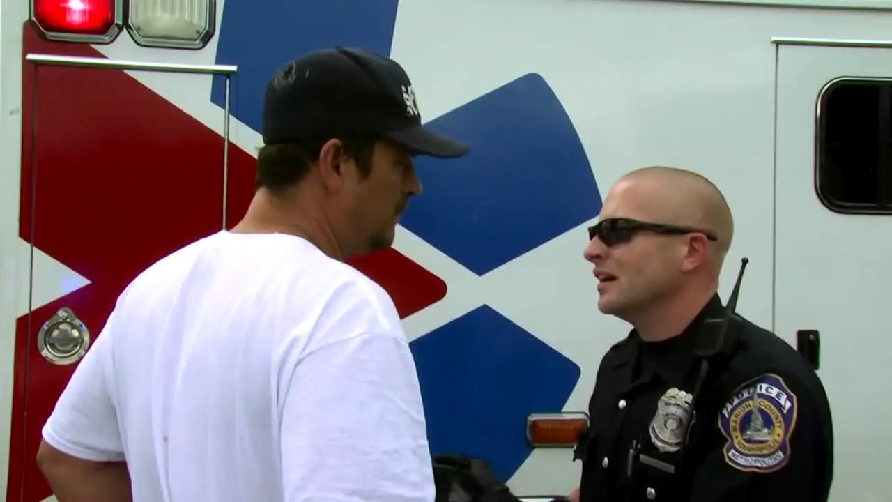 COPS en Español na żywo
