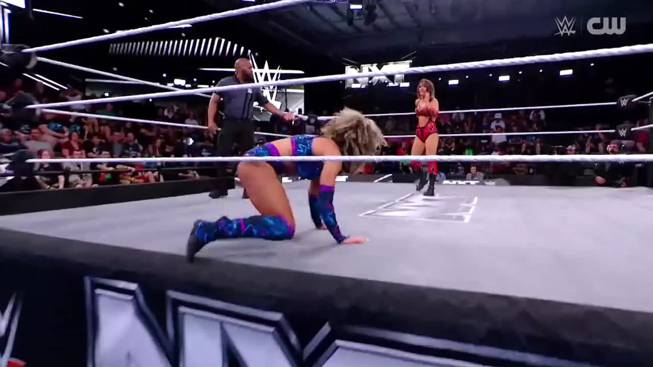 CW Presents WWE NXT na żywo