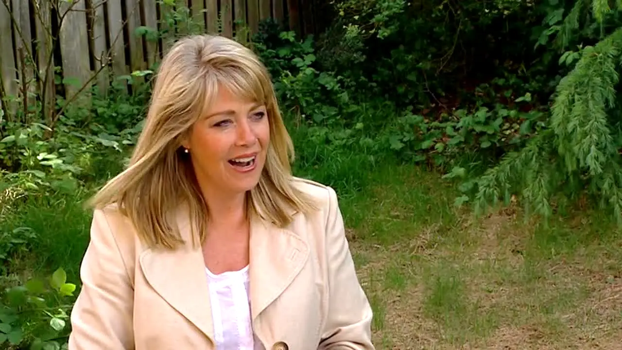 Homes Under Hammer in diretta
