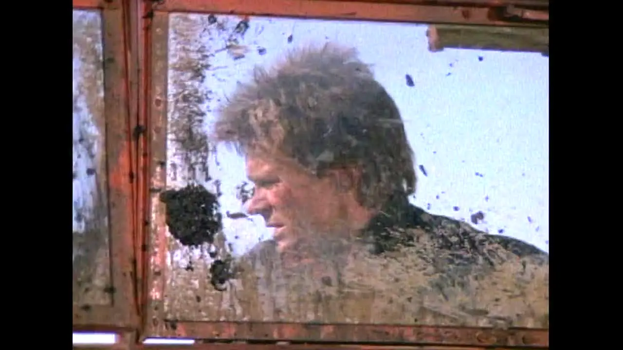 MacGyver live