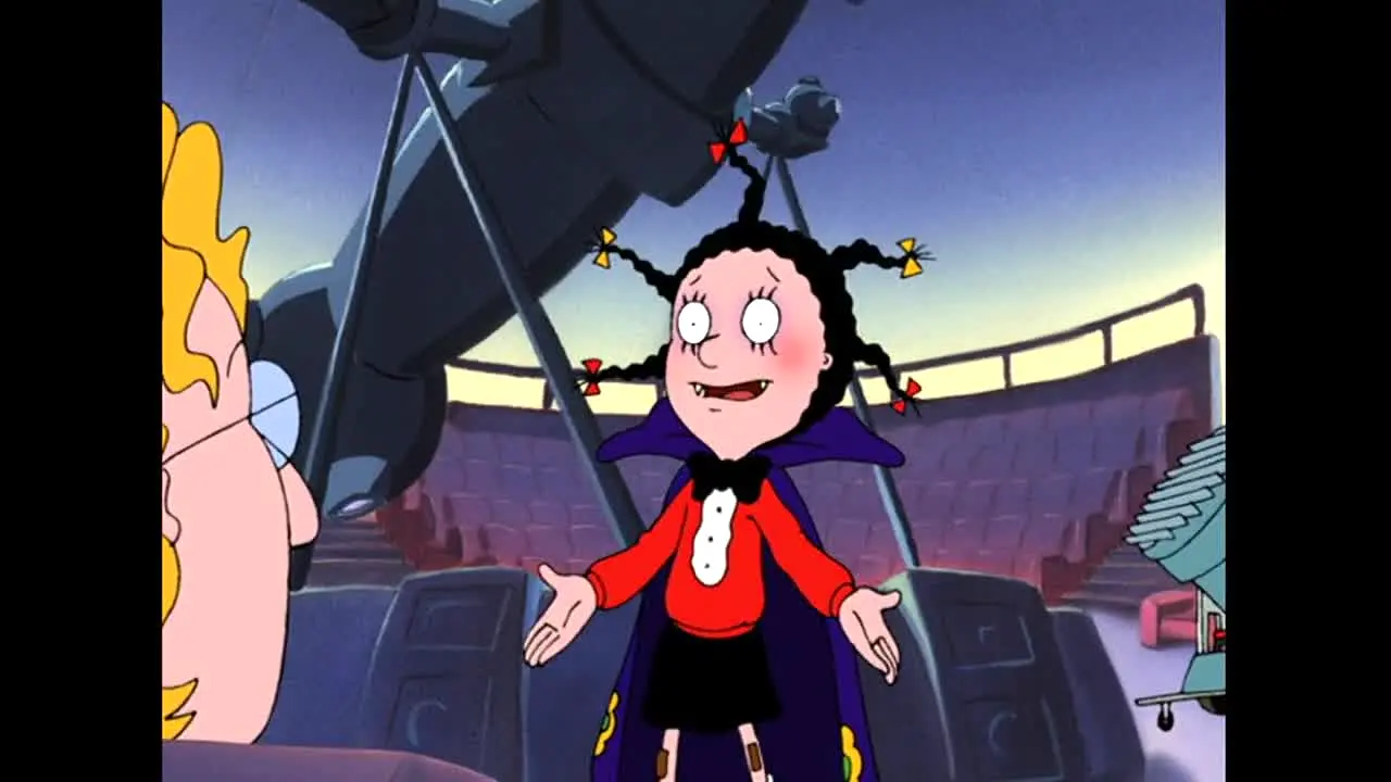 Mona The Vampire live