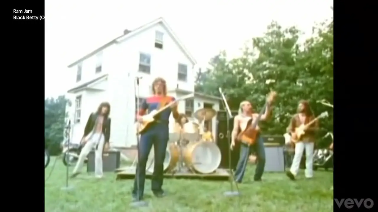 Vevo '70s live