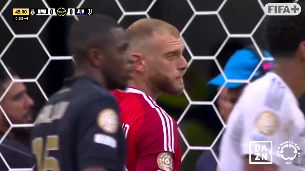 FIFA+ — прямой эфир