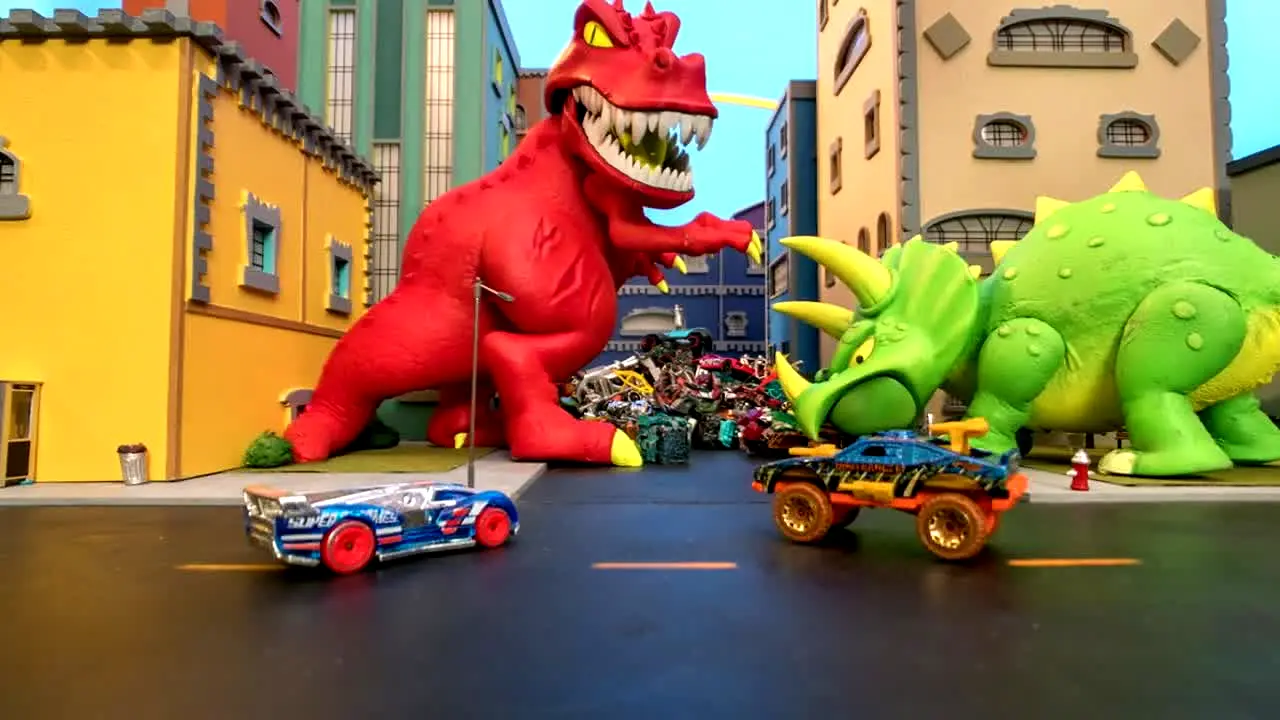 Mattel Junior live