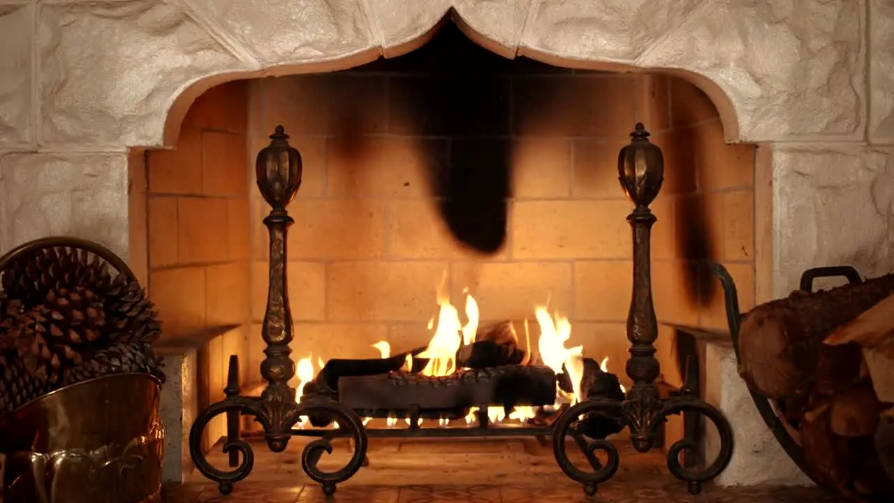 Pluto TV Fireplace live