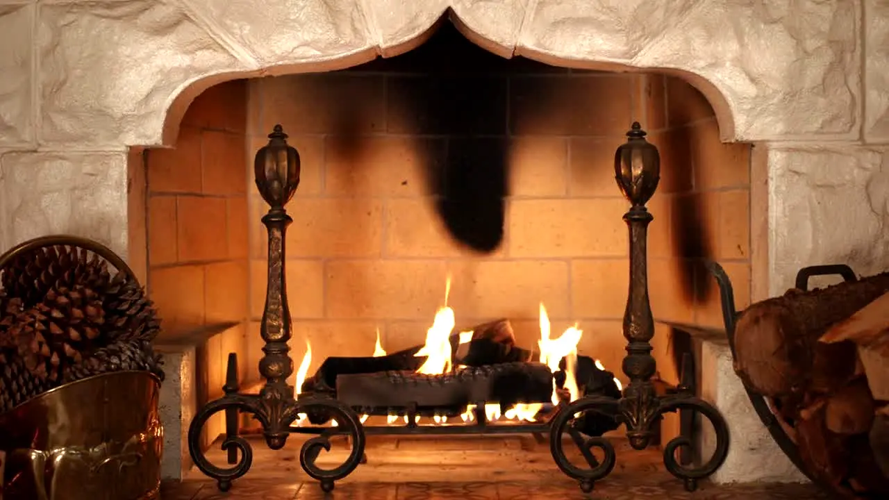 Pluto TV Fireplace live