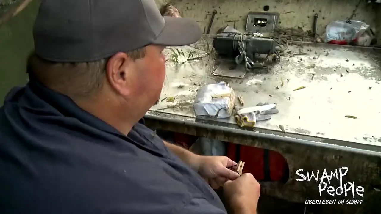 Swamp People live