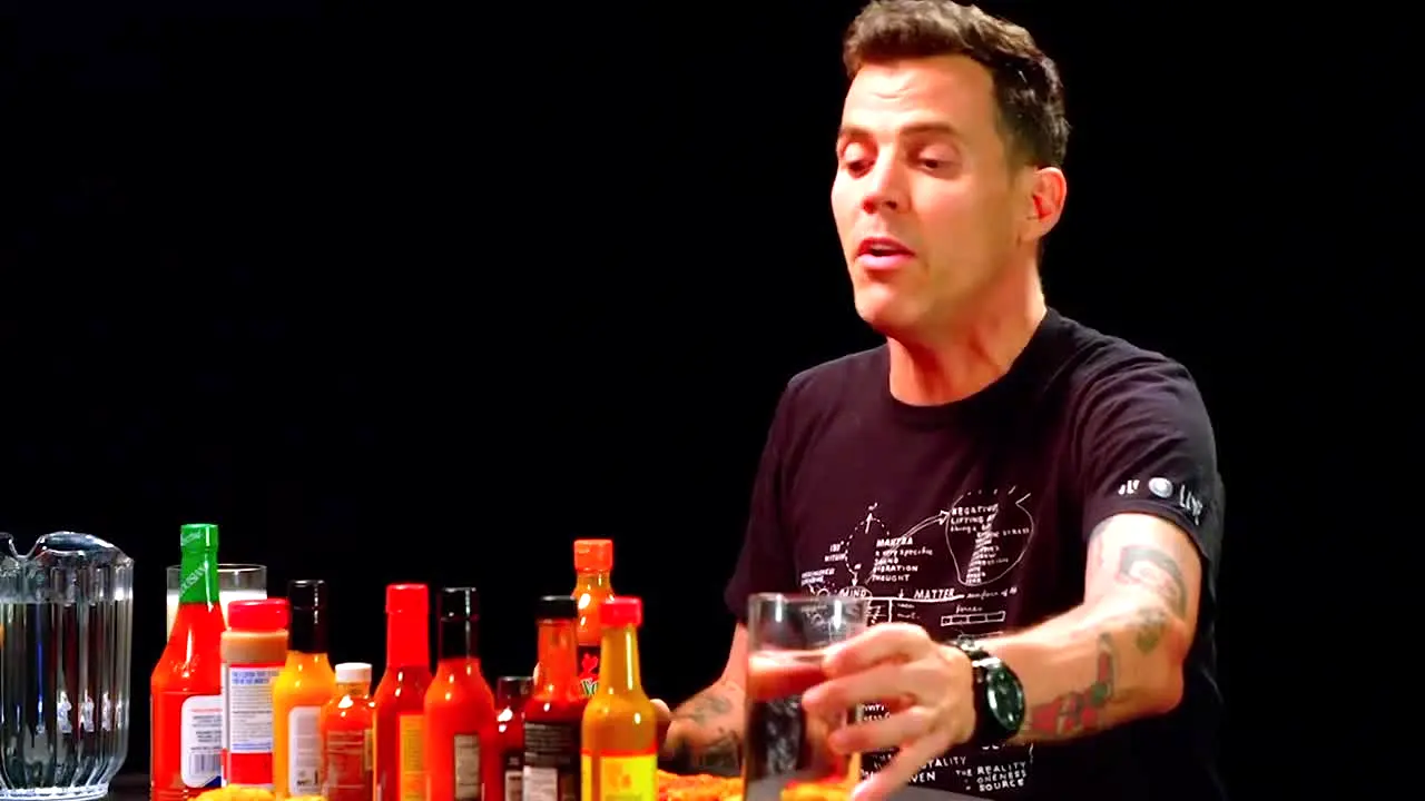 Hot Ones live