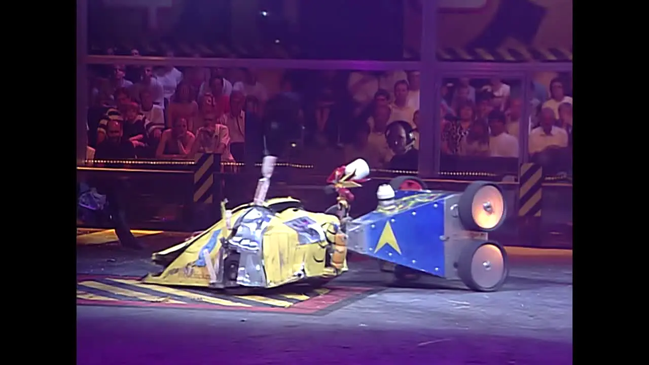 Robot Wars by Mech+ in diretta