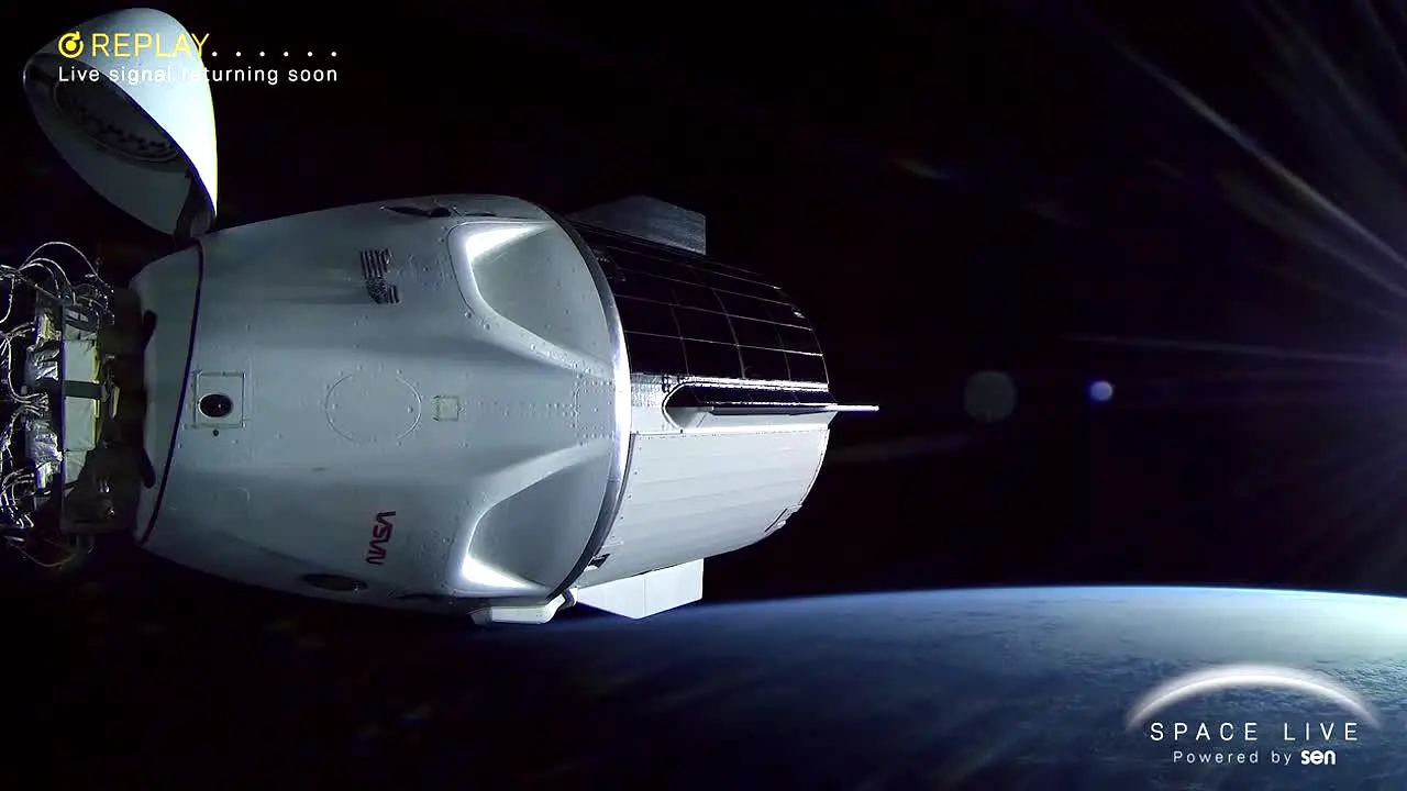 Space Live live