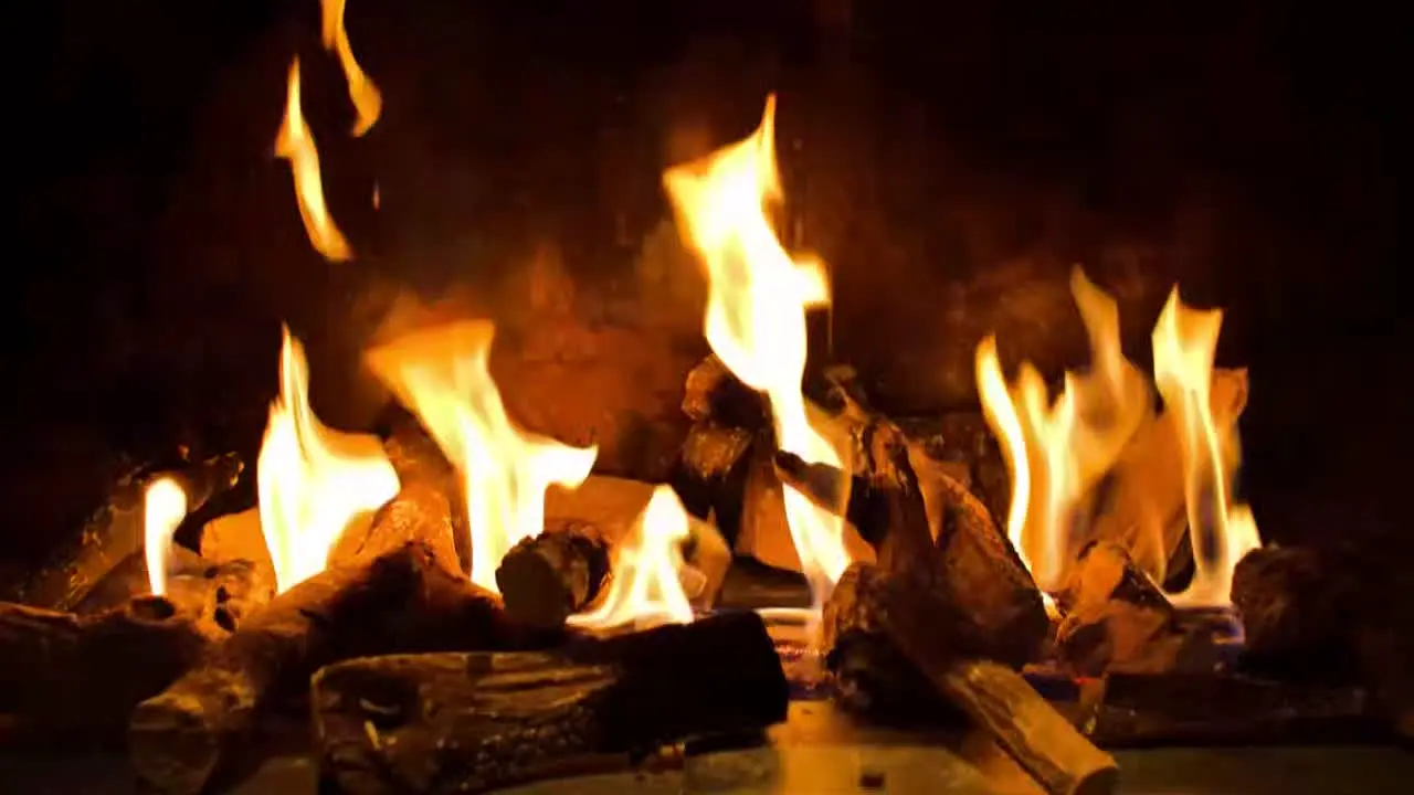 Fireplace na żywo