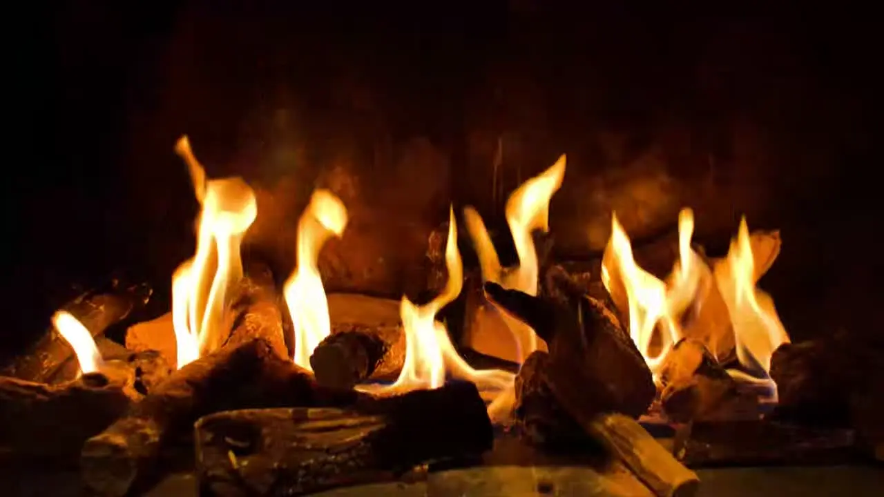 Fireplace Vibes in diretta
