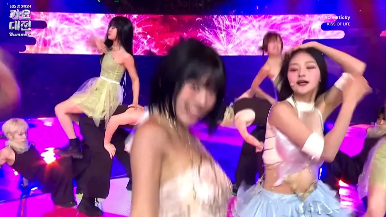 NEW KPOP live