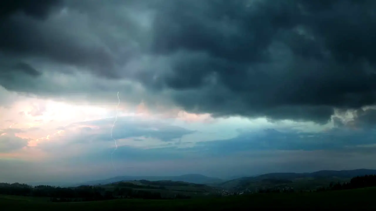 Storm Vibes live