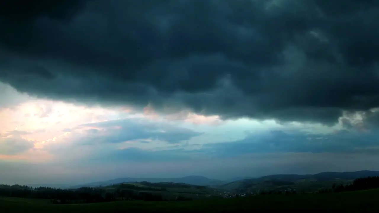 Storm Vibes live
