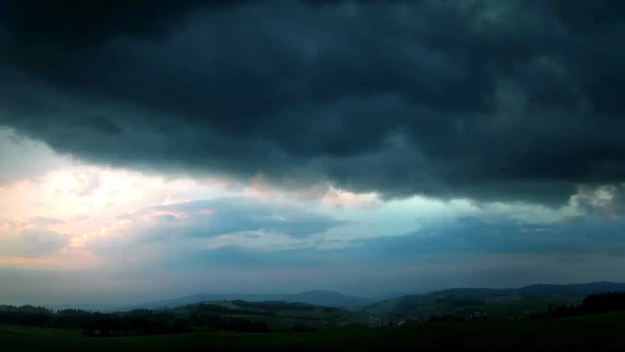Storm Vibes in diretta