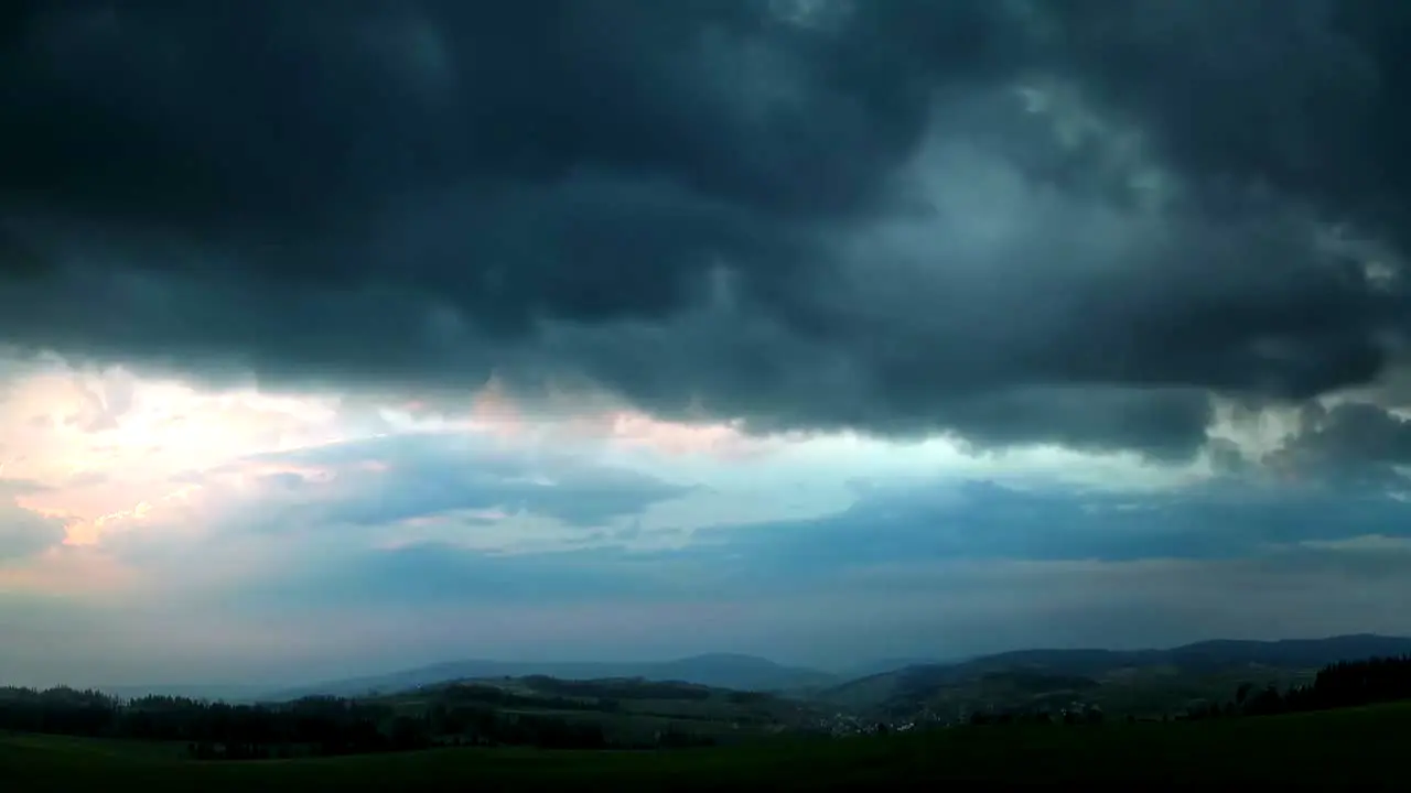 Storm Vibes live