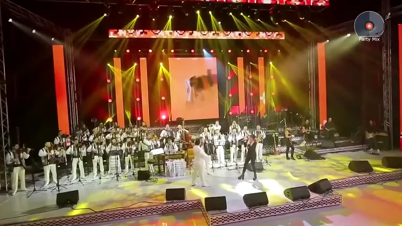 Party Mix live