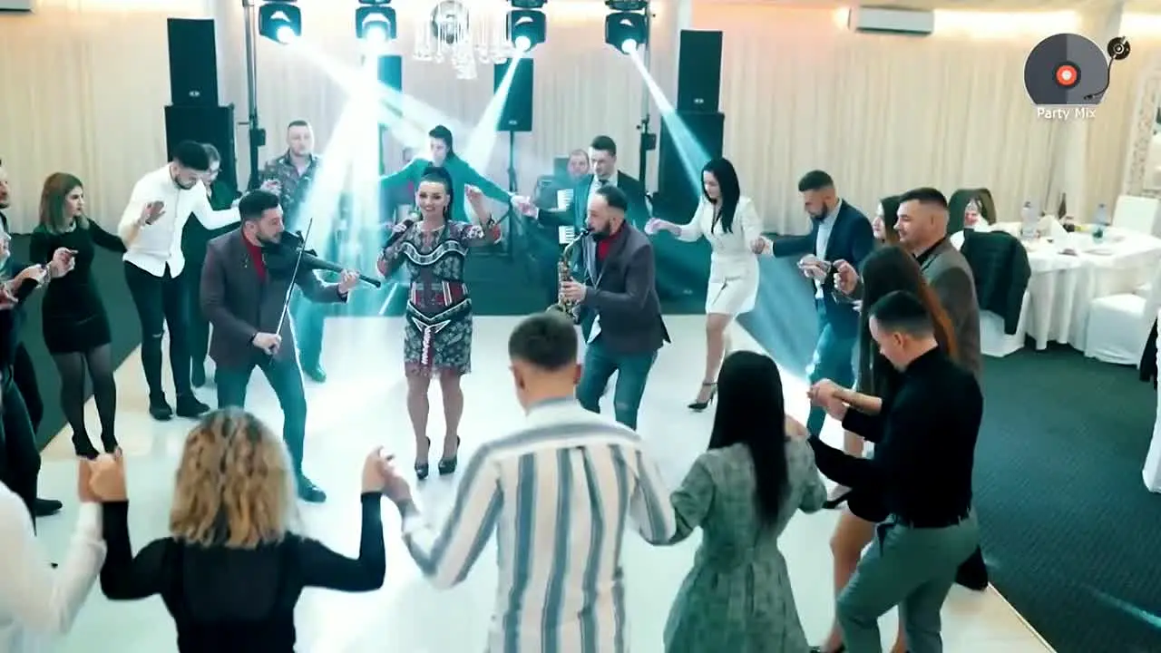 Party Mix live