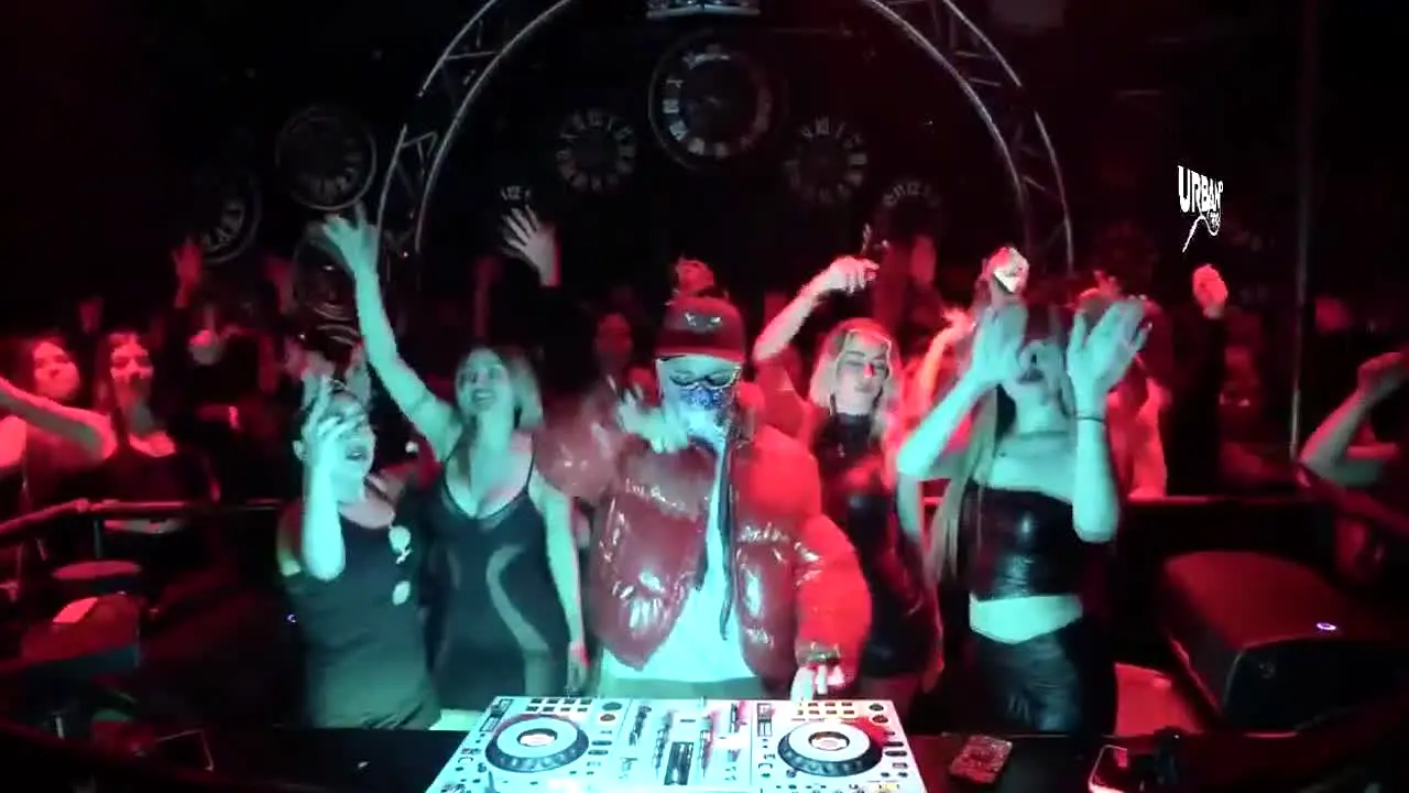 Urban Pro DJ na żywo