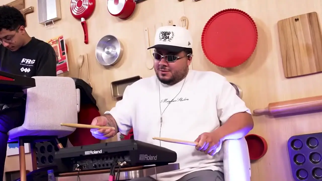 Pod Pah TV live