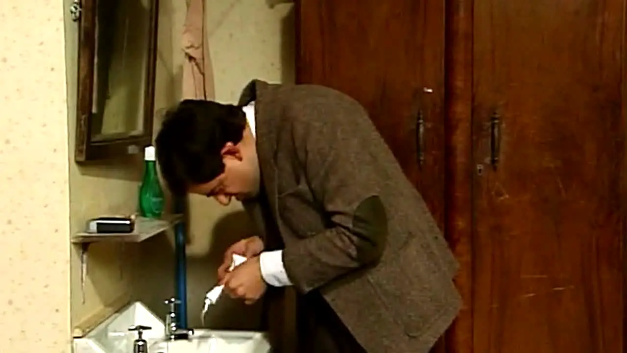 Mr. Bean - Live Action live