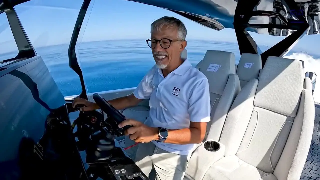The Boat Show live