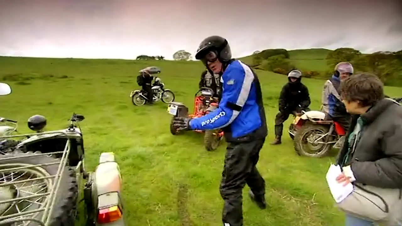 Fifth Gear live